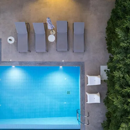 Beachfront Alexandra Vila