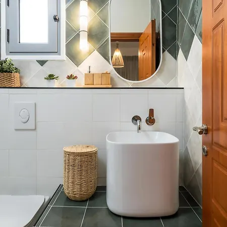 Beachfront Alexandra Vila