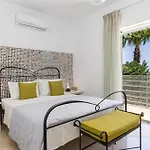 Beachfront Alexandra
