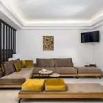 Beachfront Alexandra Villa
