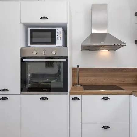 Beachfront Alexandra