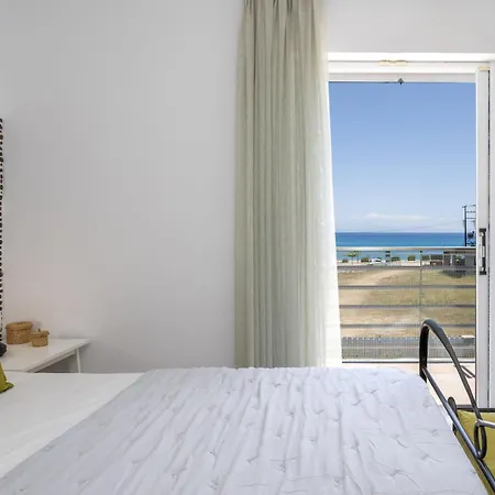 Villa Beachfront Alexandra *