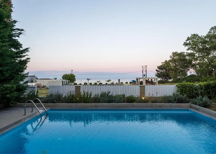 Beachfront Alexandra Villa Skala (Kefalonia)