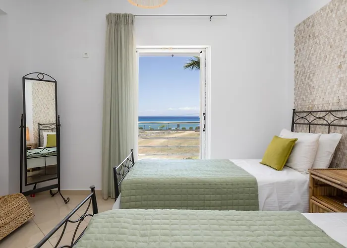 Beachfront Alexandra *