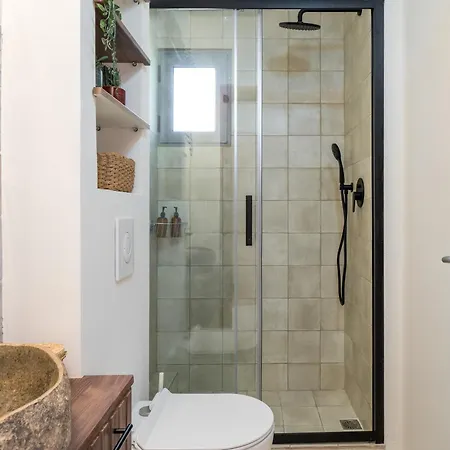 Beachfront Alexandra